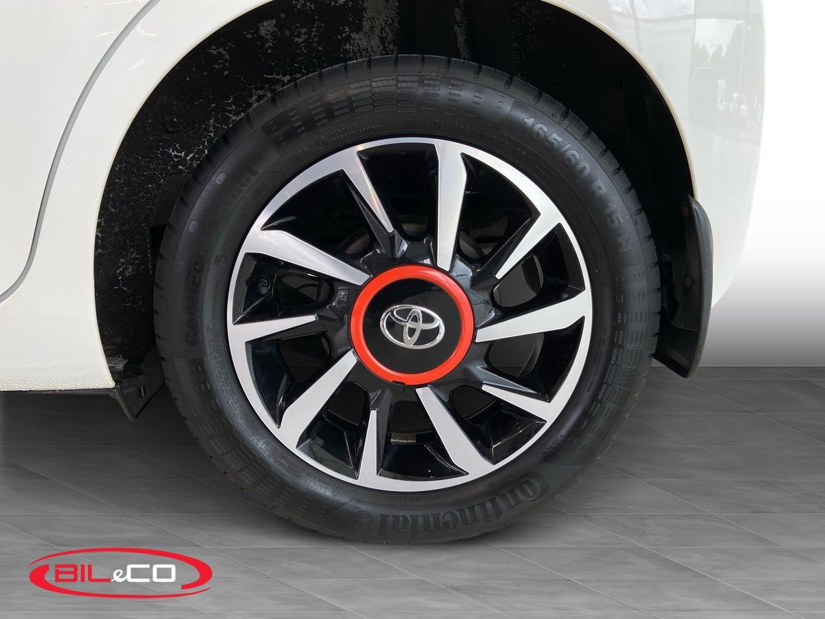 Billede af Toyota Aygo 1,0 VVT-I X-Sky 72HK 5d