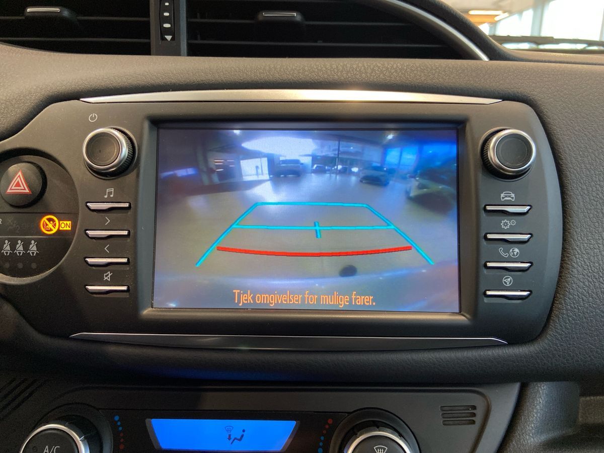 Billede af Toyota Yaris 1,5 VVT-I T2 Premium 111HK 5d 6g