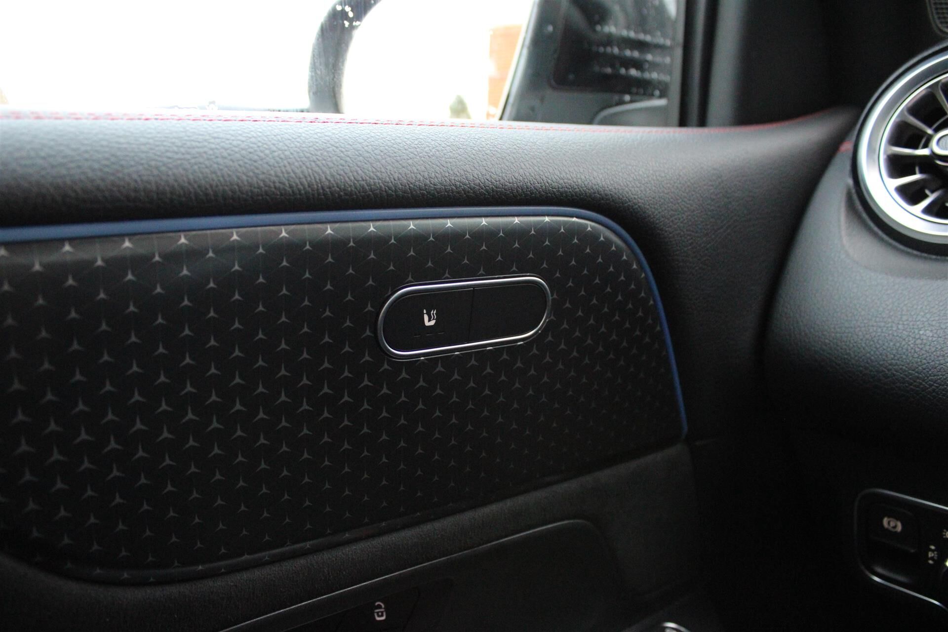 Billede af Mercedes-Benz EQB 250+ EL AMG Advance 190HK 5d Aut.