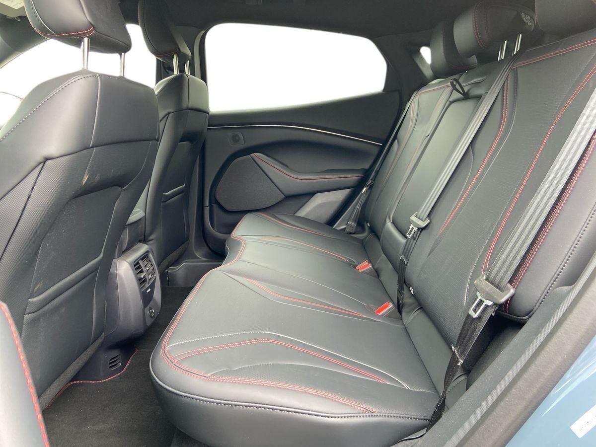 Billede af Ford Mustang Mach-E EL SR Premium AWD 269HK 5d Aut.