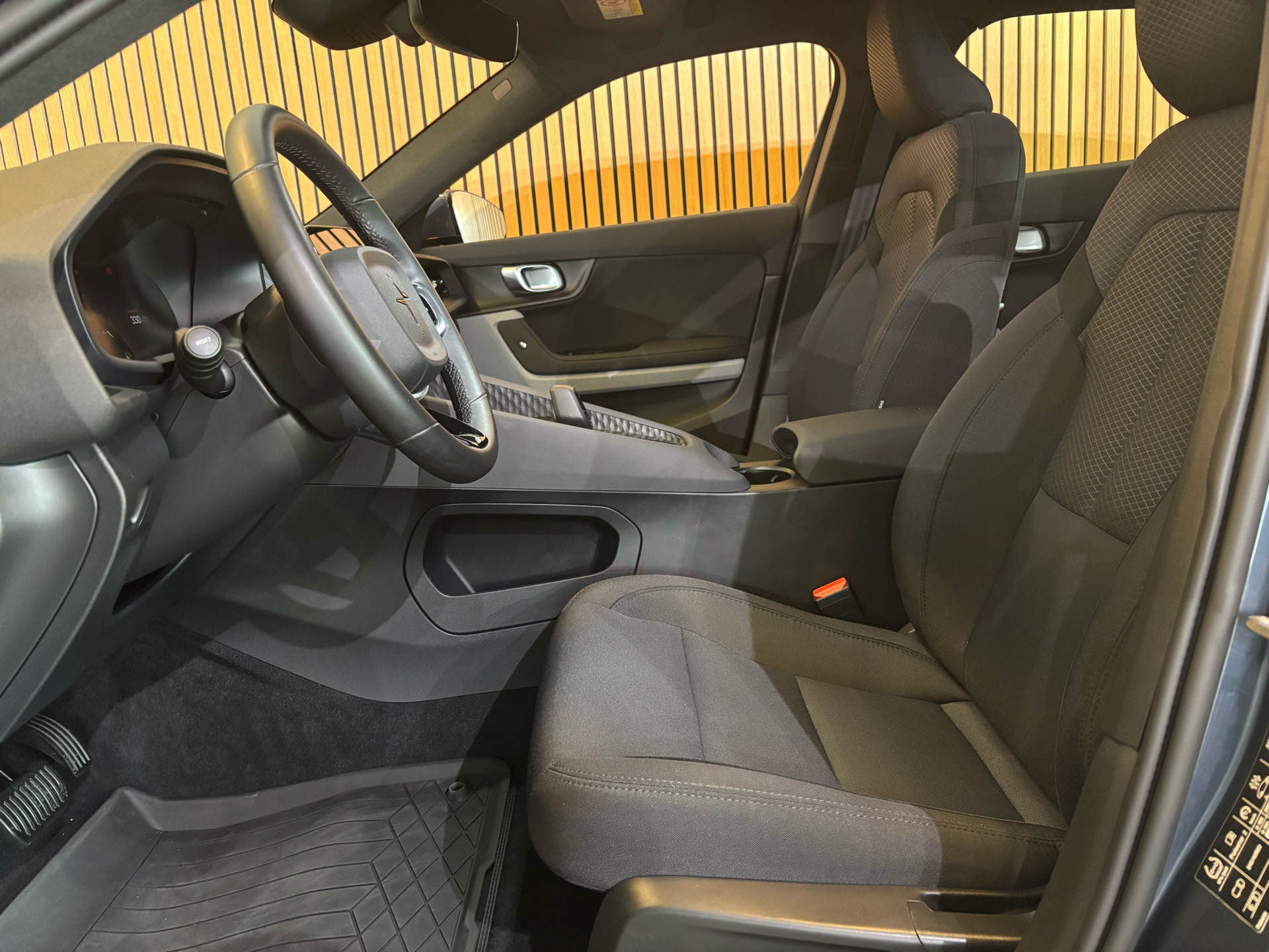 Billede af Polestar 2 EL Long range Single motor 231HK 5d Aut.