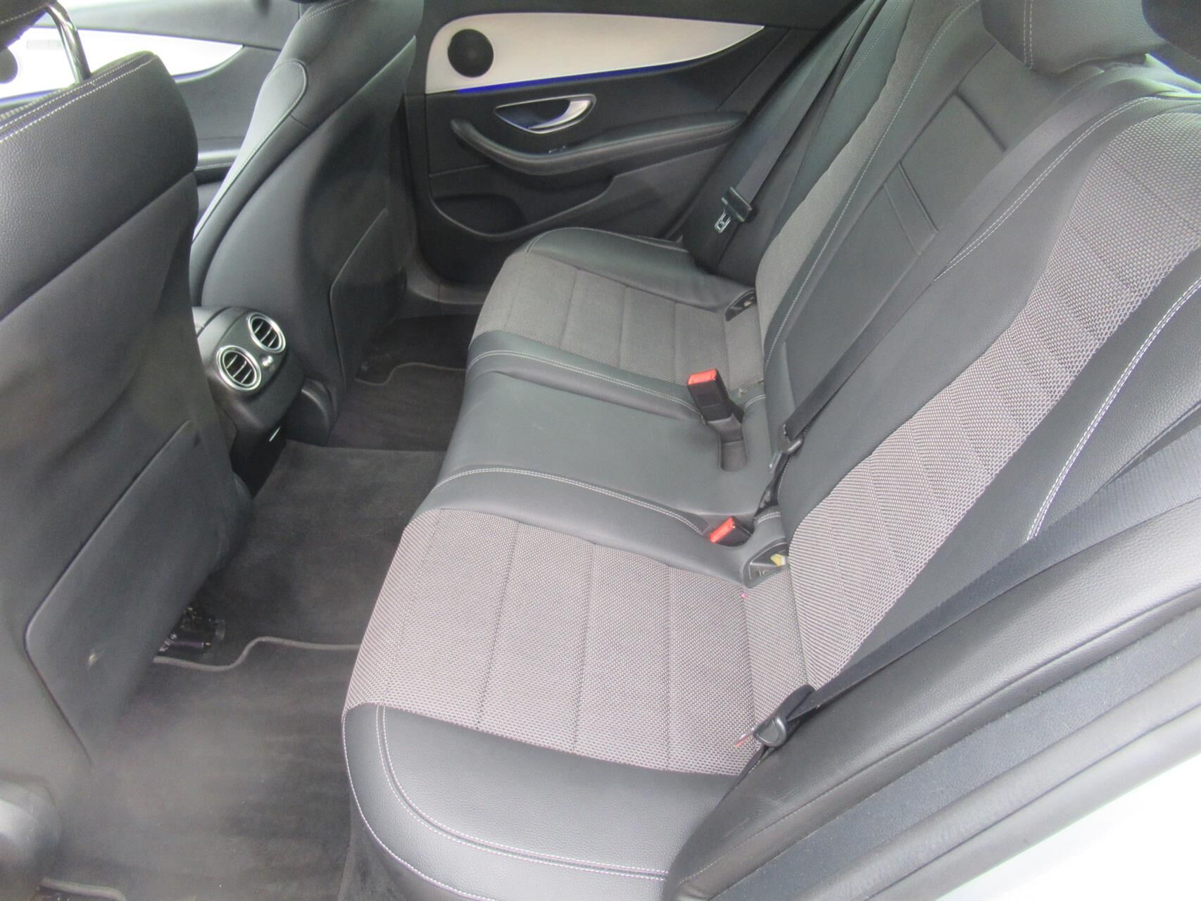 Billede af MERCEDES-BENZ E-klasse E 220 d sedan