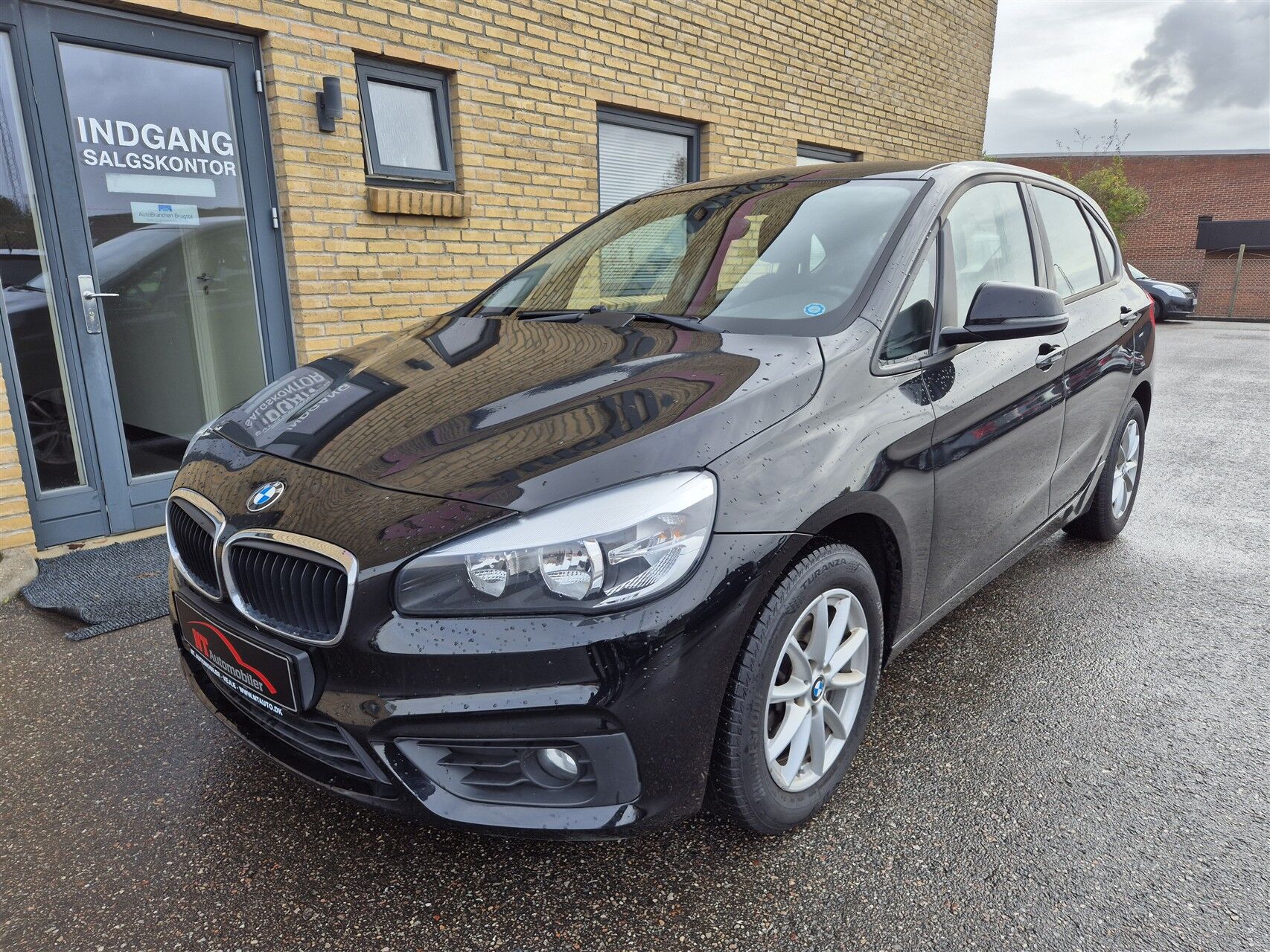 Billede af BMW 218i Active Tourer 1,5 Advantage Steptronic 136HK Stc 8g Aut.