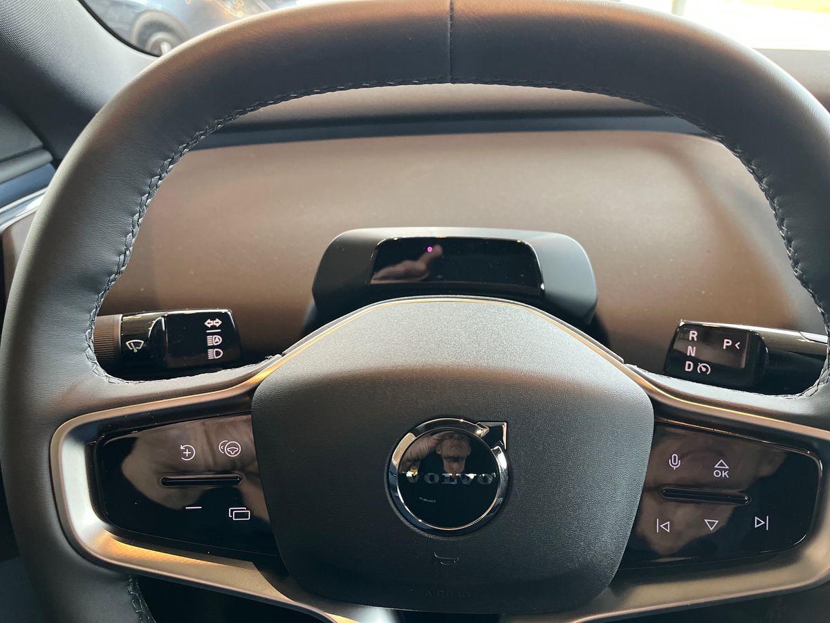 Billede af Volvo EX30 Single Motor Extended Range Core 272HK 5d Aut.