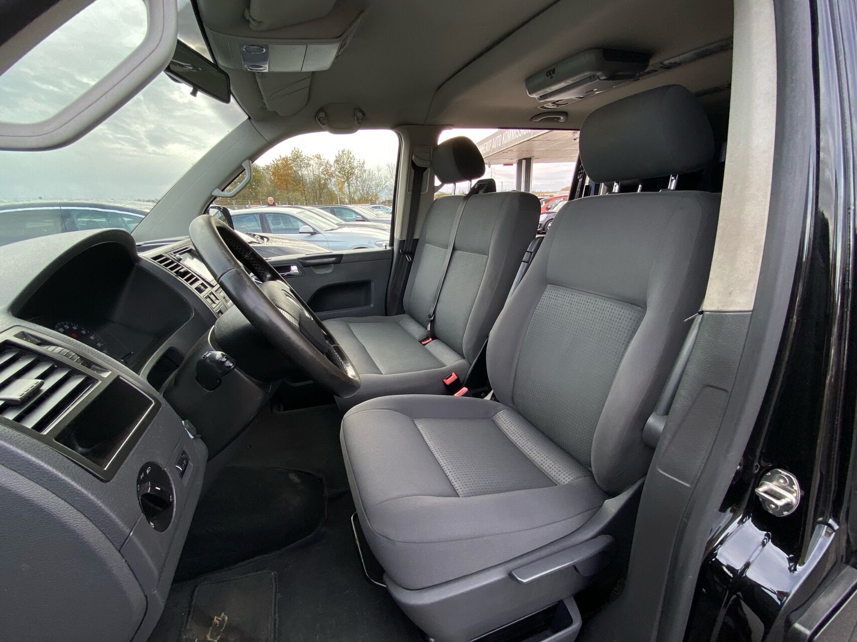 Billede af VW Caravelle Lang 2,5 TDI 130HK Aut.