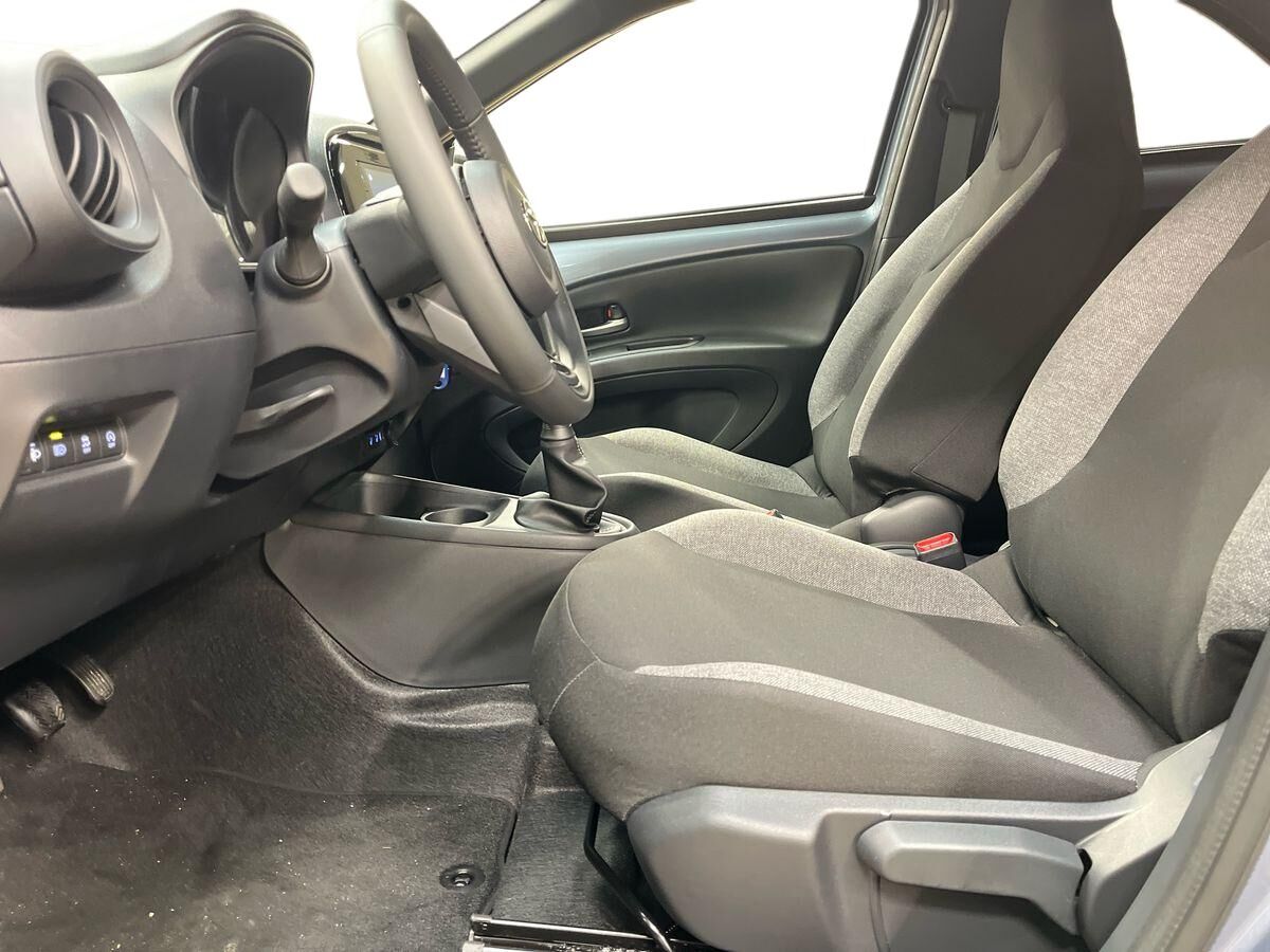 Billede af Toyota Aygo X 1,0 VVT-I Active 72HK 5d