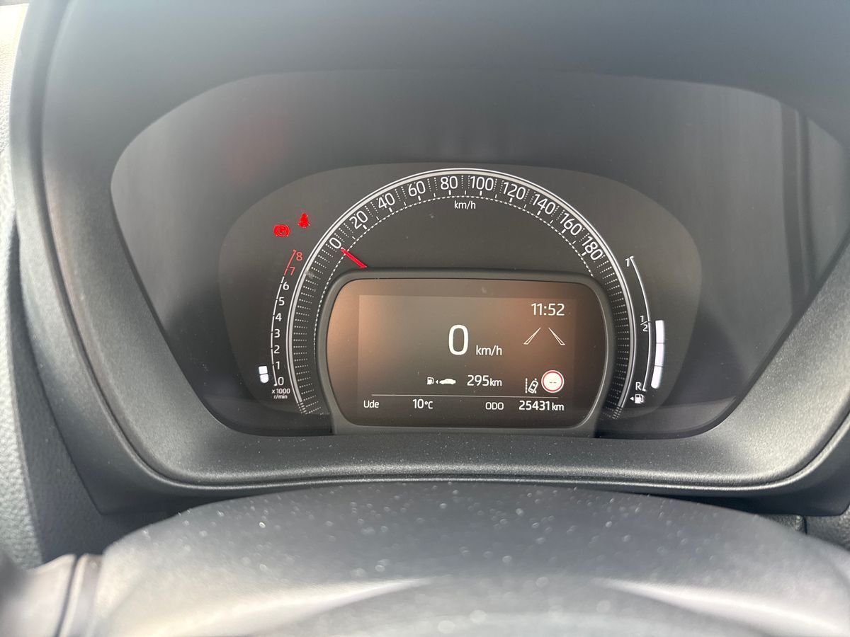 Billede af Toyota Aygo X 1,0 VVT-I Envy 72HK 5d