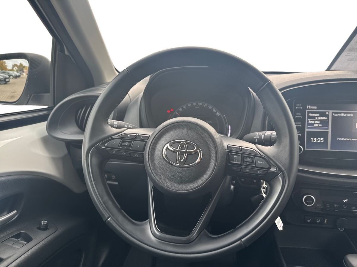 Billede af Toyota Aygo X 1,0 VVT-I Active 72HK 5d Aut.