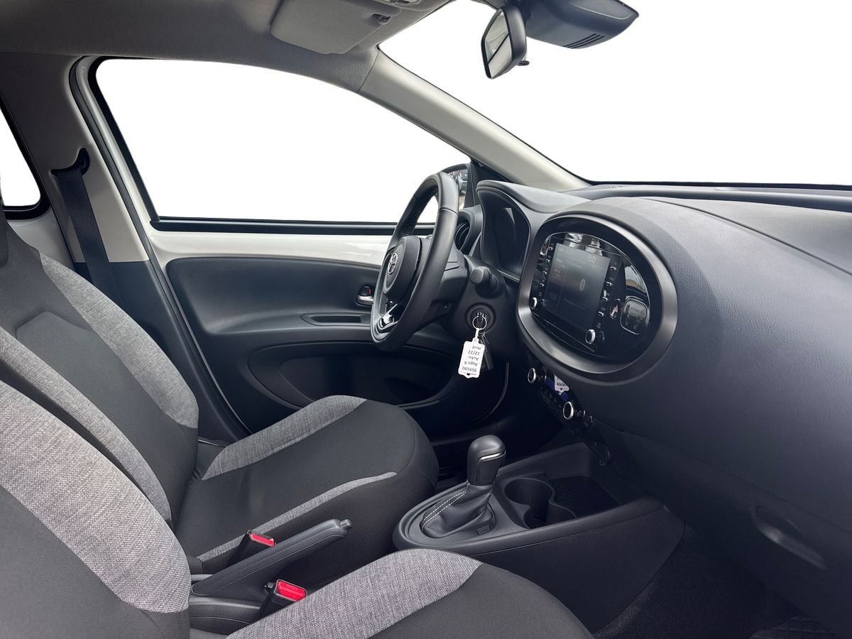 Billede af Toyota Aygo X 1,0 VVT-I Active 72HK 5d Aut.