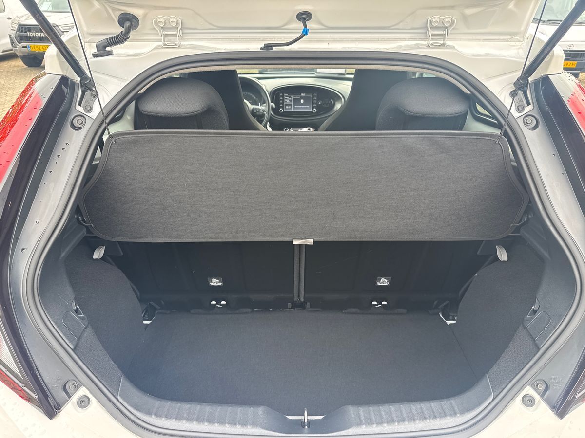Billede af Toyota Aygo X 1,0 VVT-I Active 72HK 5d Aut.