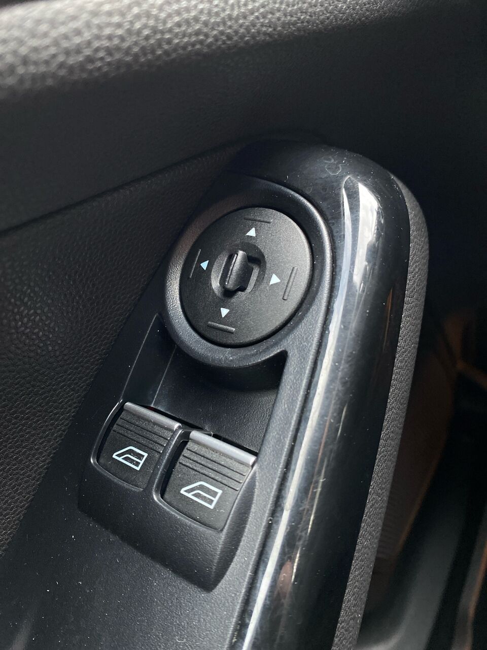 Billede af Ford Fiesta 1,0 EcoBoost Titanium Start/Stop 100HK 5d