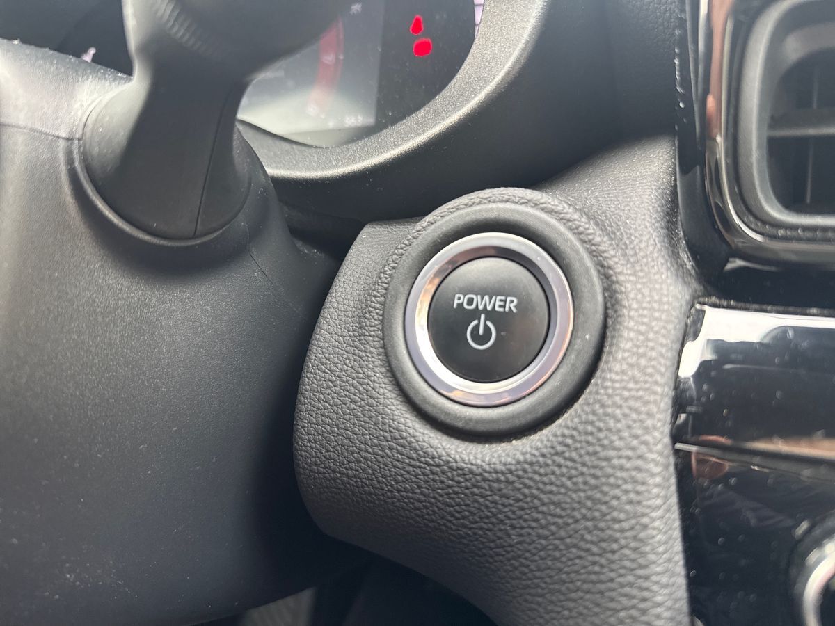 Billede af Toyota Yaris Cross 1,5 Hybrid Style Comfort 116HK 5d Trinl. Gear