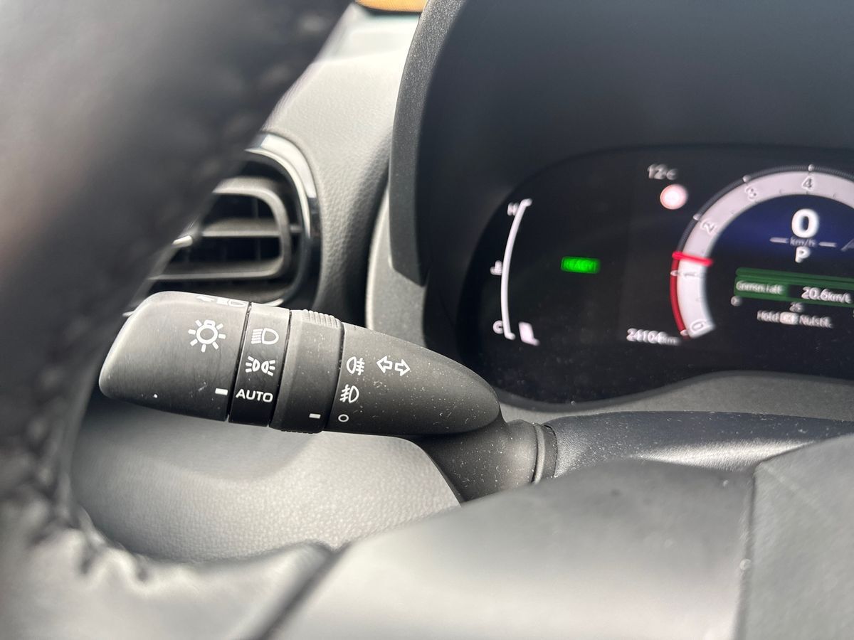 Billede af Toyota Yaris Cross 1,5 Hybrid Style Comfort 116HK 5d Trinl. Gear