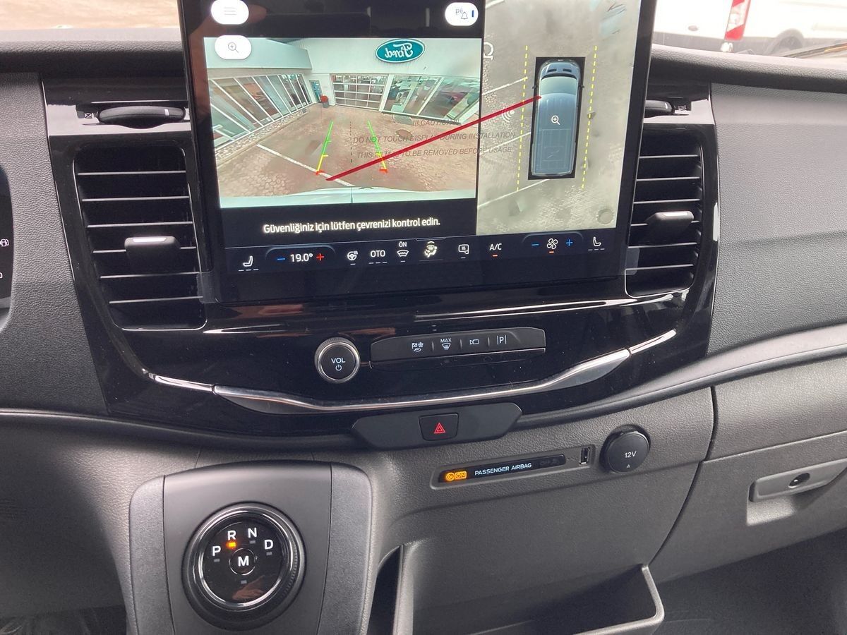 Billede af Ford Transit 350 L2H2 2,0 TDCi Trend 165HK Van 8g Aut.