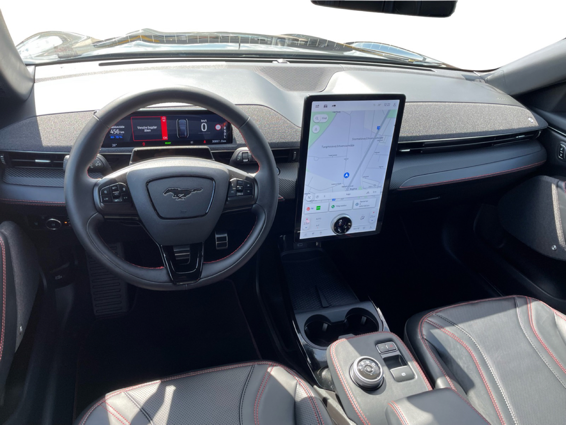Billede af Ford Mustang Mach-E EL UR Premium AWD 351HK 5d Aut.