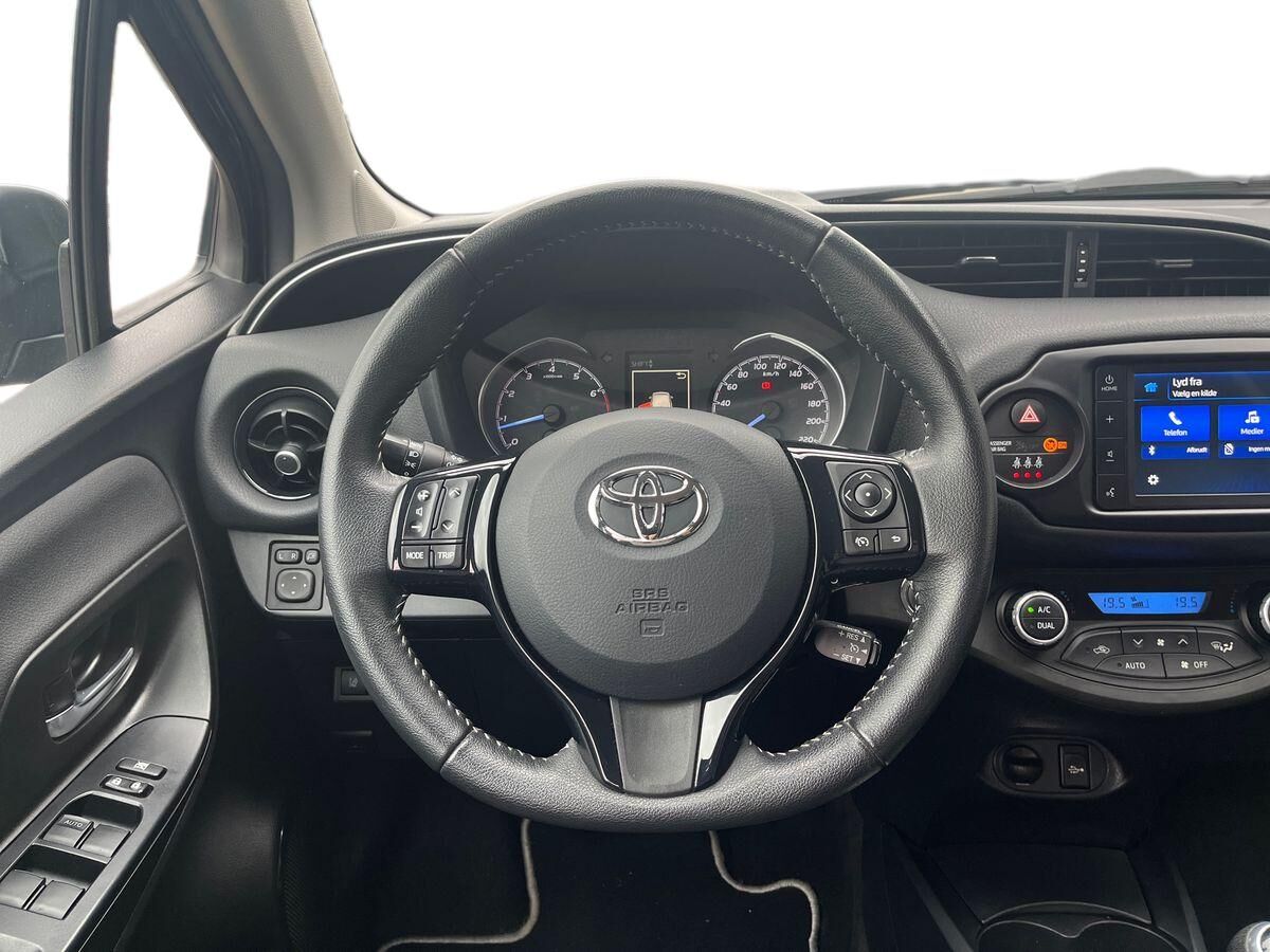 Billede af Toyota Yaris 1,5 VVT-I T3 Smartpakke 111HK 5d 6g