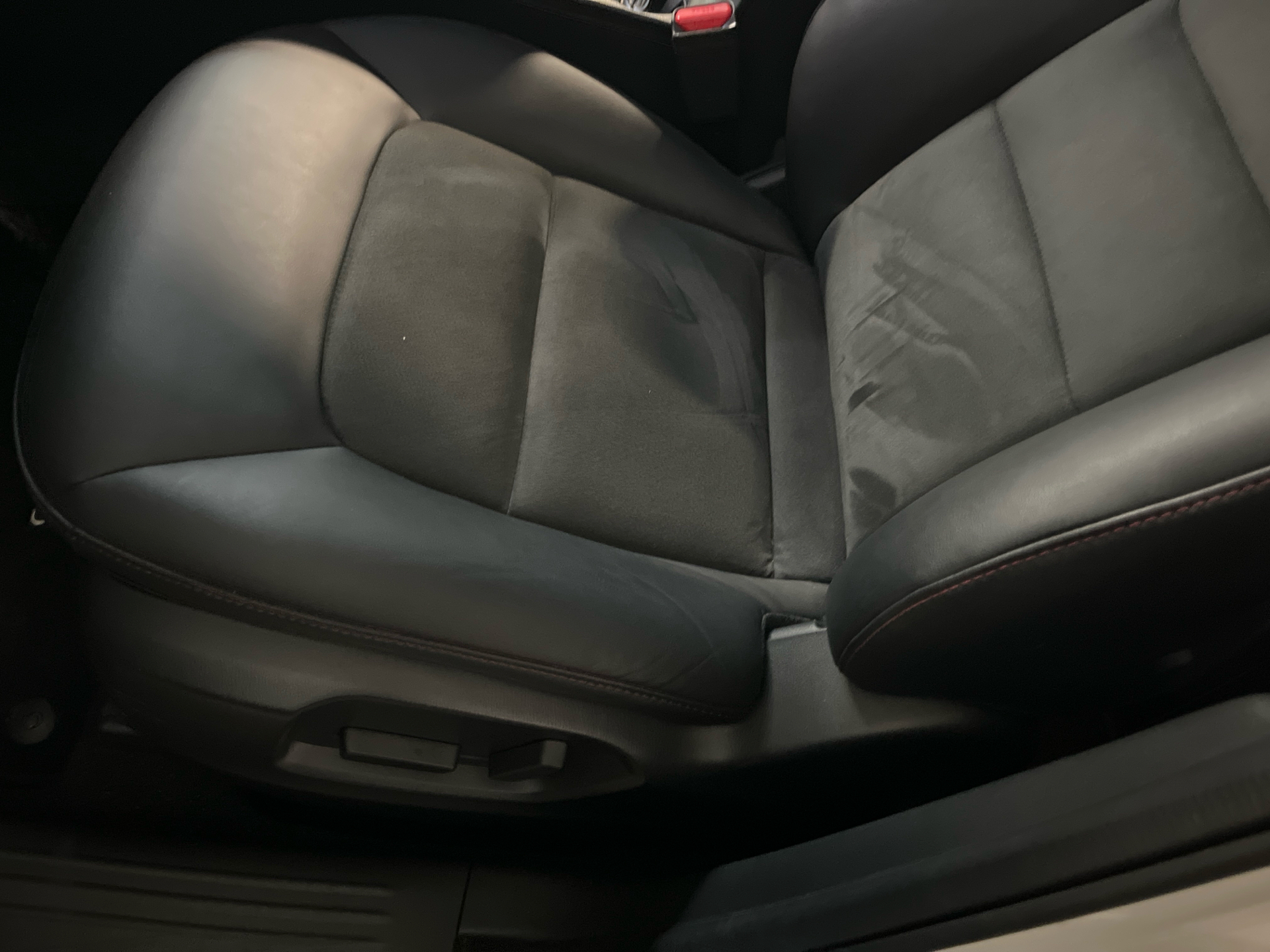 Billede af Mazda CX-5 2,0 e-Skyactiv-G  Mild hybrid Homura 165HK 5d 6g Aut.