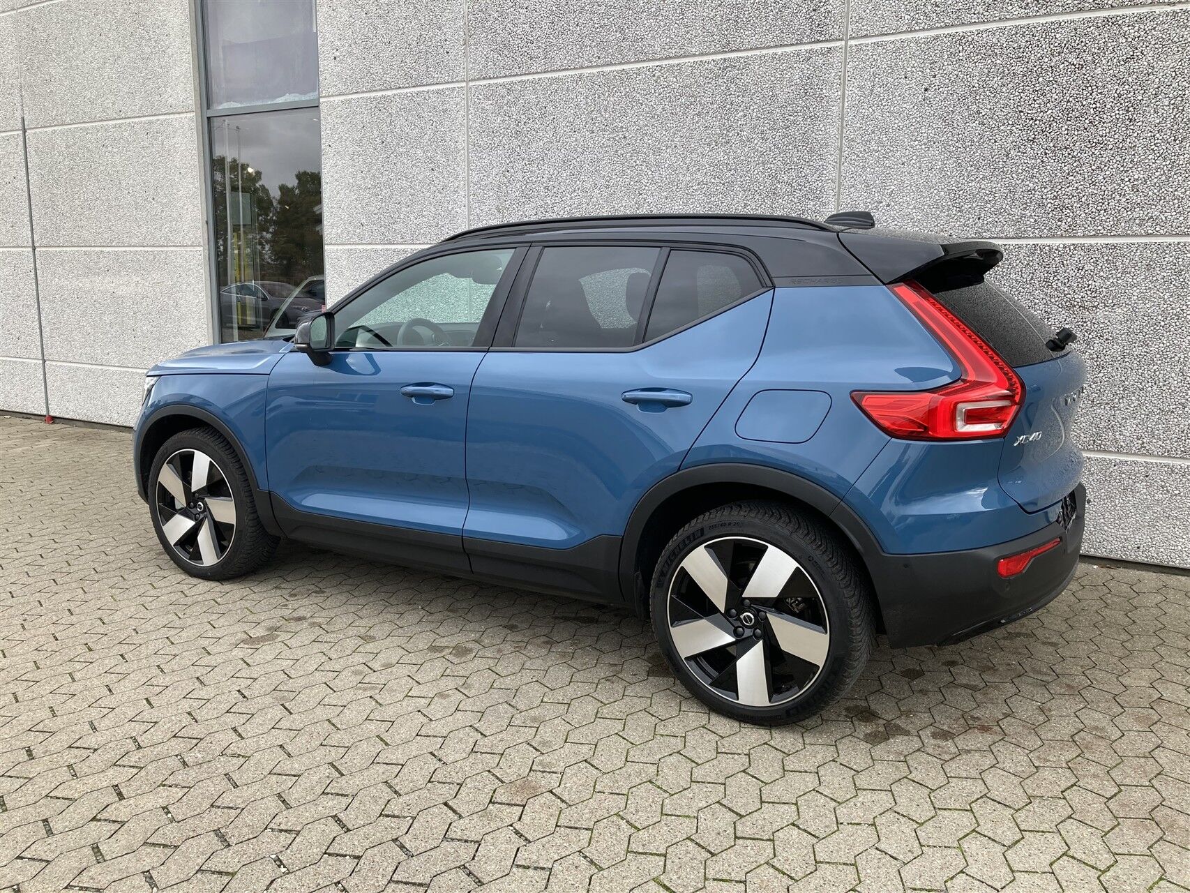 Billede af Volvo XC40 Recharge Twin Engine Plus AWD 408HK 5d Aut.