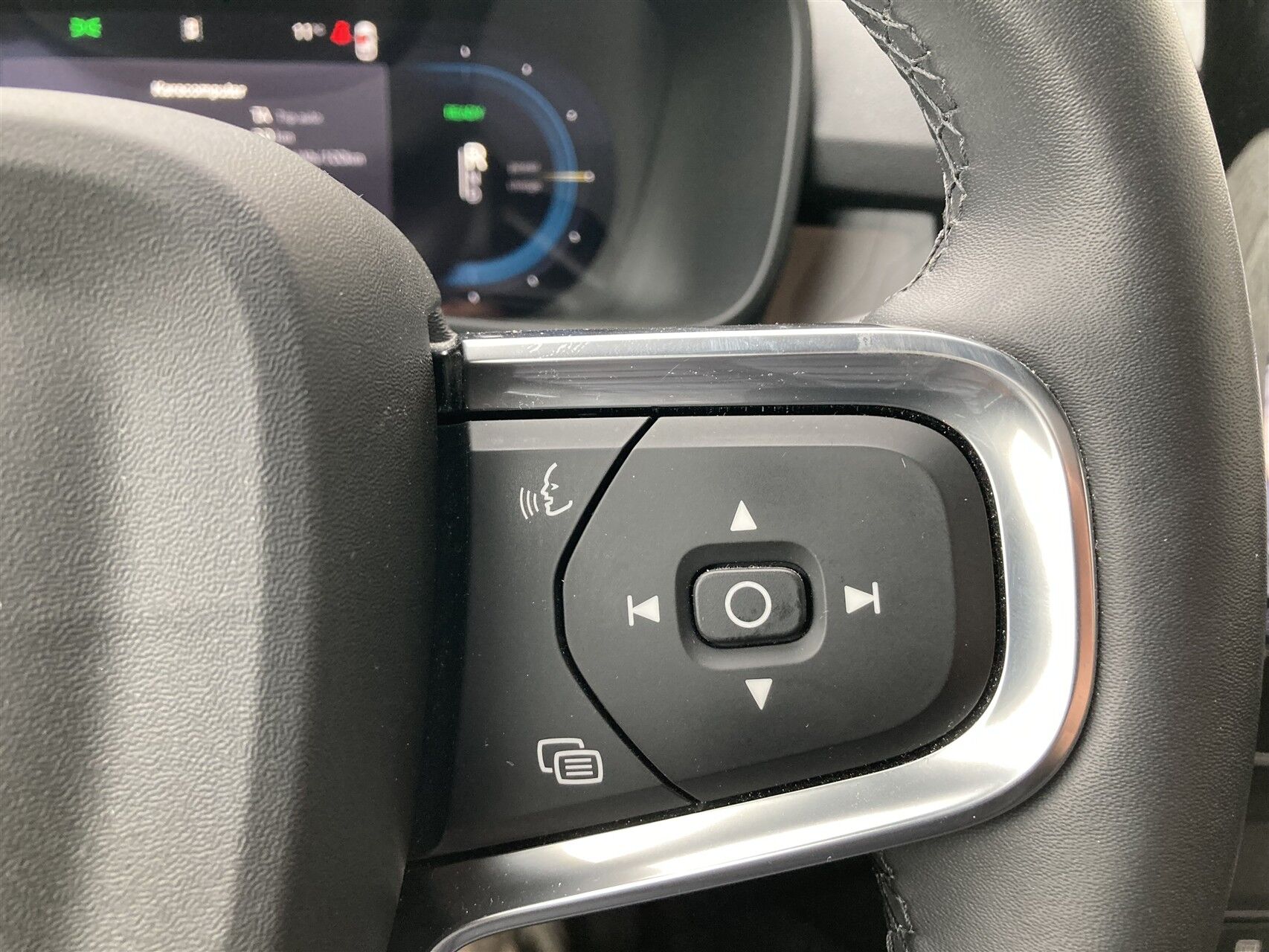 Billede af Volvo XC40 Recharge Twin Engine Plus AWD 408HK 5d Aut.