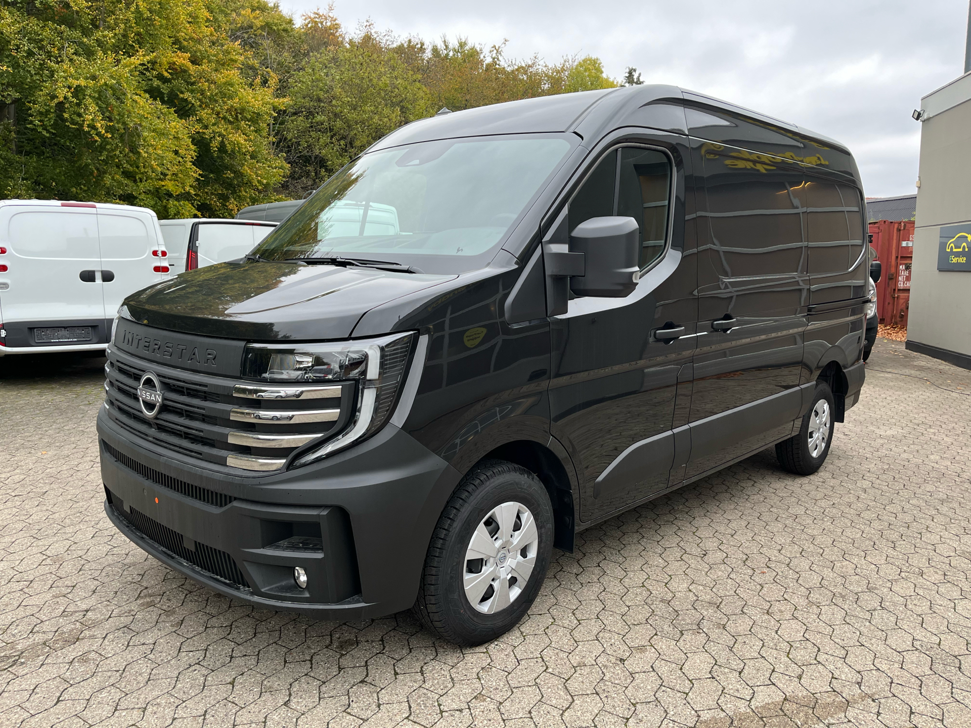 Billede af Nissan Interstar L2H2 2,0 DCi N-Connecta 150HK Van 9g Aut.