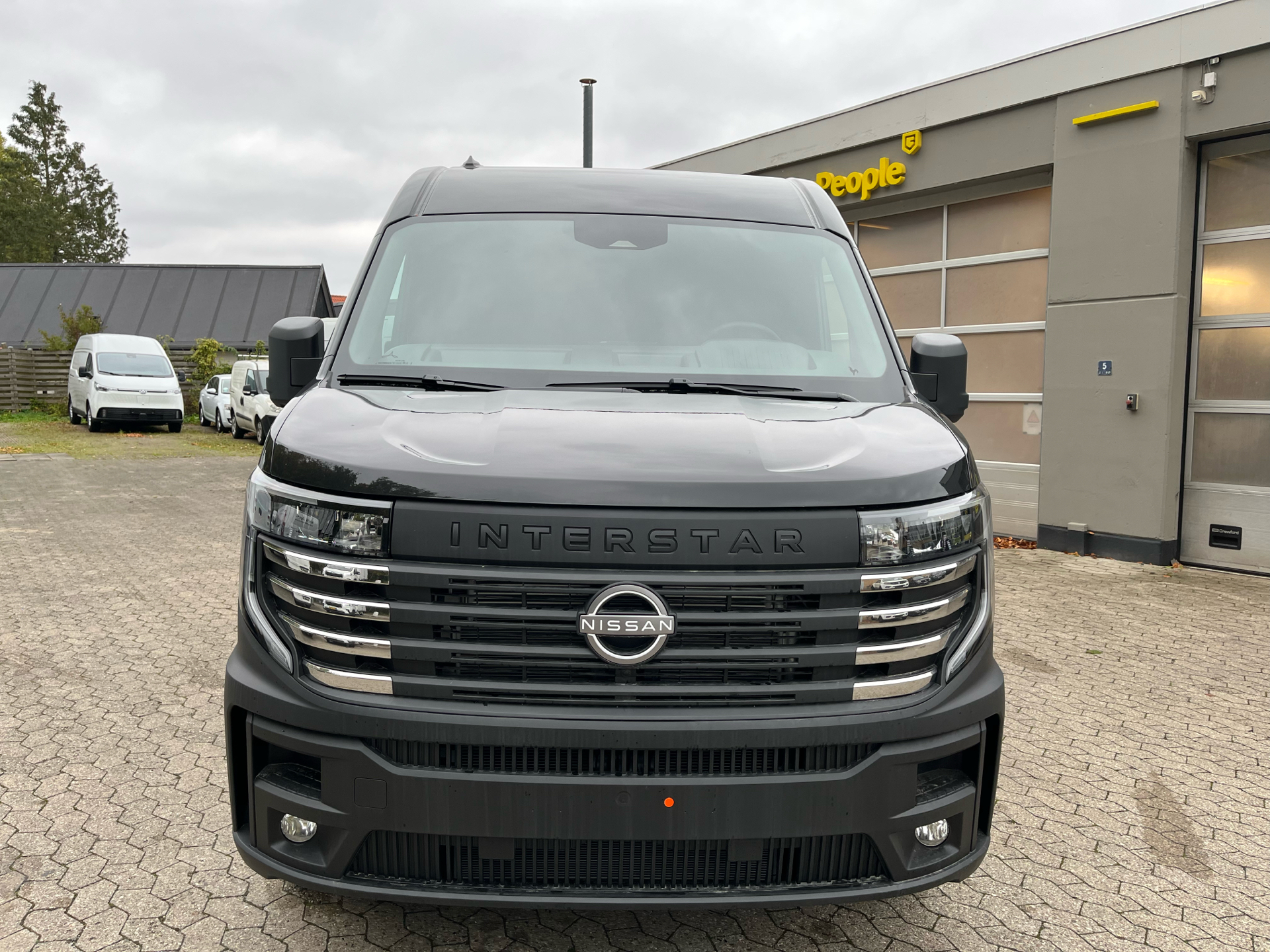 Billede af Nissan Interstar L2H2 2,0 DCi N-Connecta 150HK Van 9g Aut.