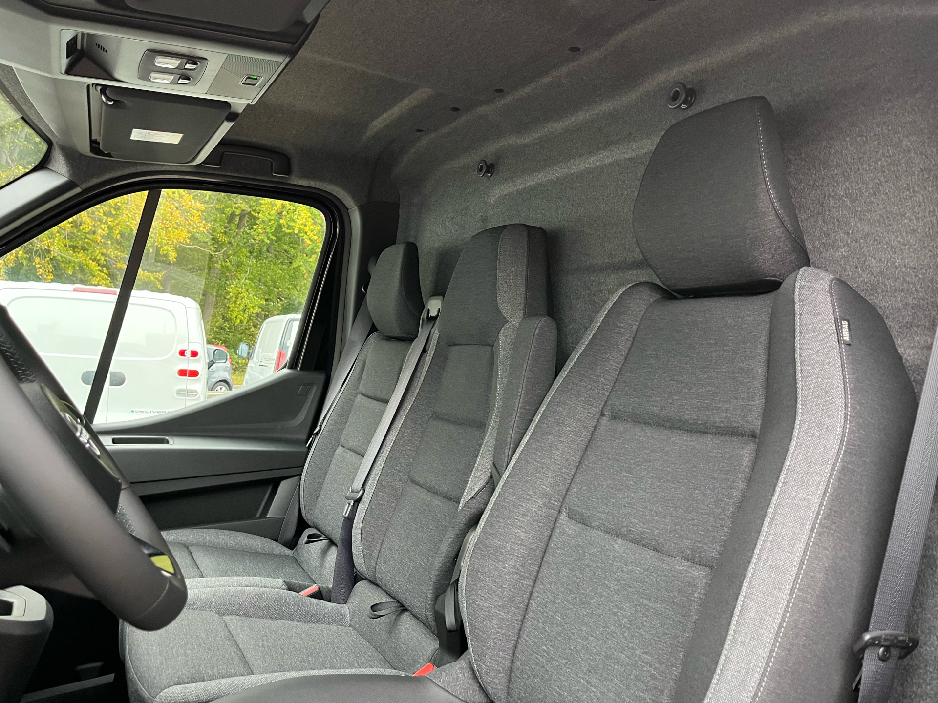 Billede af Nissan Interstar L2H2 2,0 DCi N-Connecta 150HK Van 9g Aut.