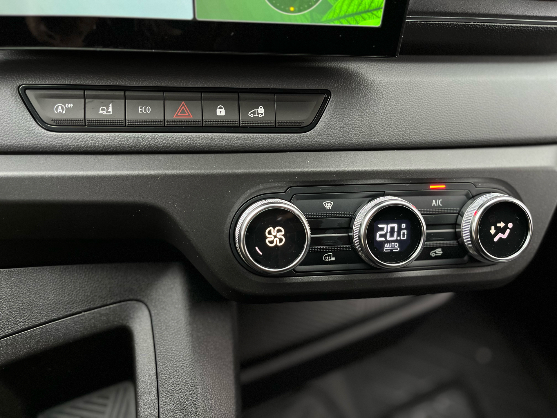 Billede af Nissan Interstar L2H2 2,0 DCi N-Connecta 150HK Van 9g Aut.