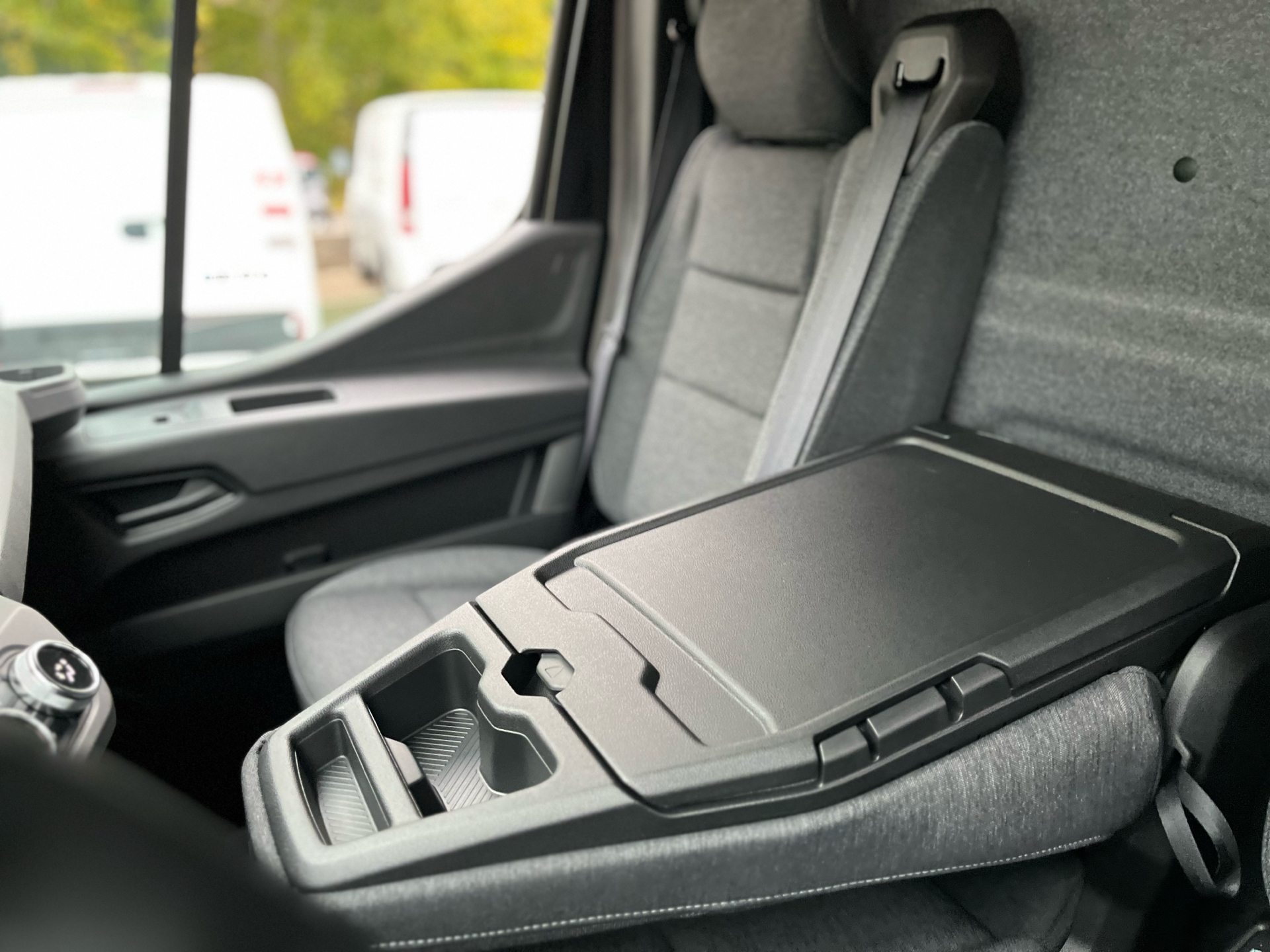 Billede af Nissan Interstar L2H2 2,0 DCi N-Connecta 150HK Van 9g Aut.