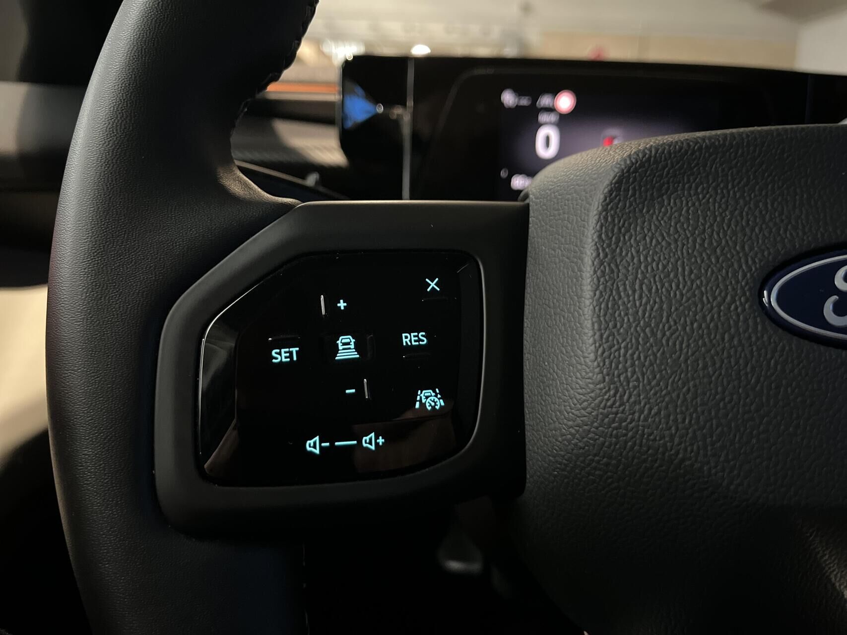 Billede af Ford Explorer EL UR Premium AWD 340HK 5d Aut.