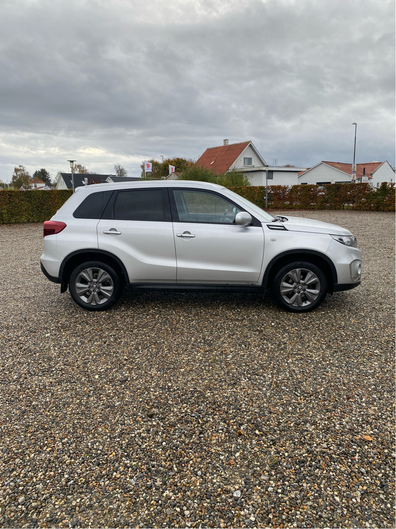 Billede af Suzuki Vitara 1,4 Boosterjet  Mild hybrid Active 129HK 5d 6g Aut.