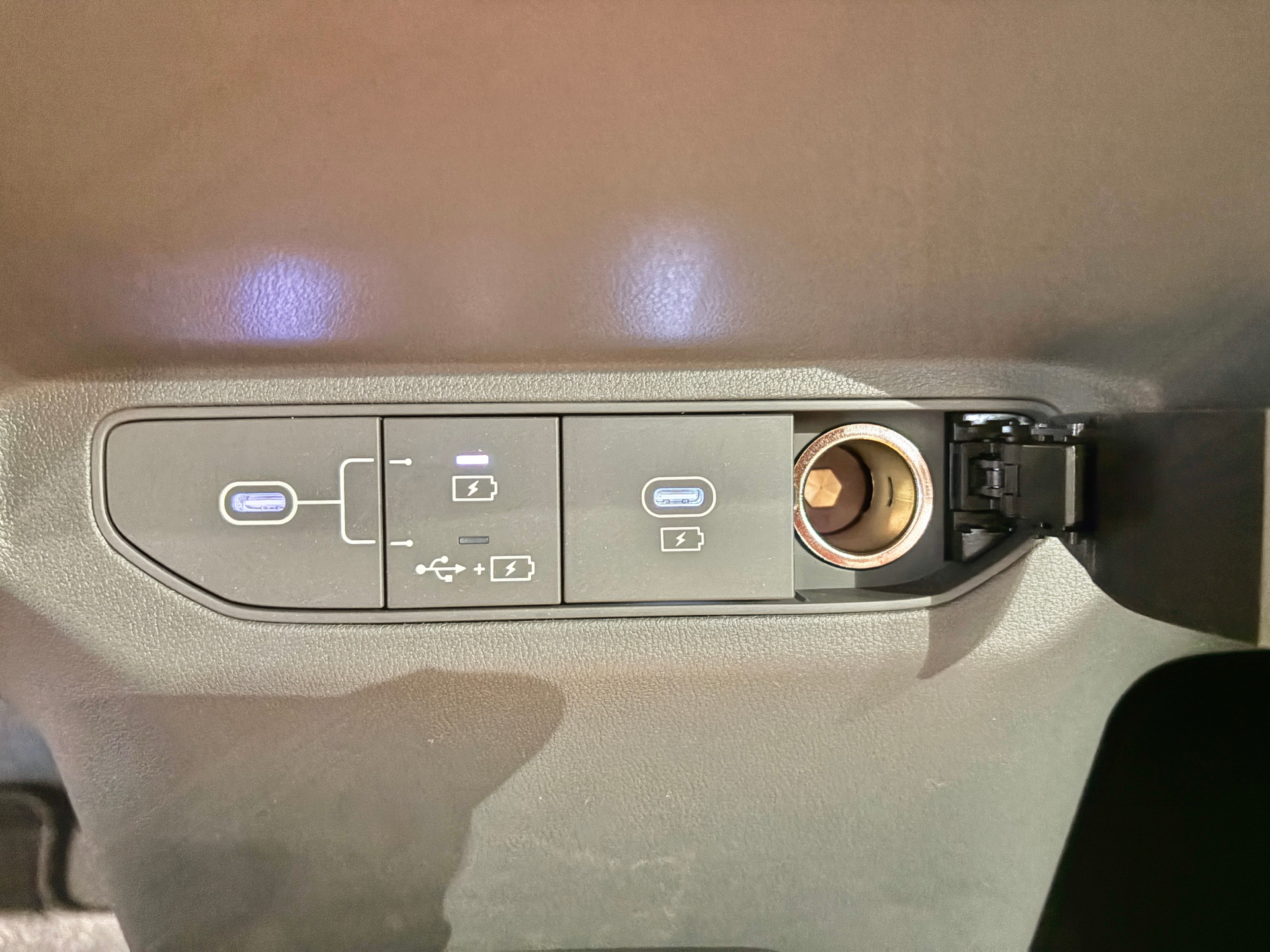 Billede af Kia EV3 EL Long Range Prestige 204HK 5d Aut.