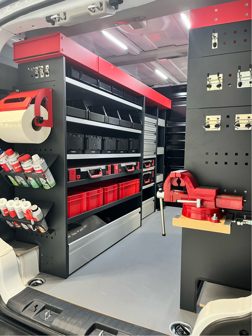 Billede af Kia PV5 Cargo L2H1 EL Standard Range Work 121HK Van Aut.