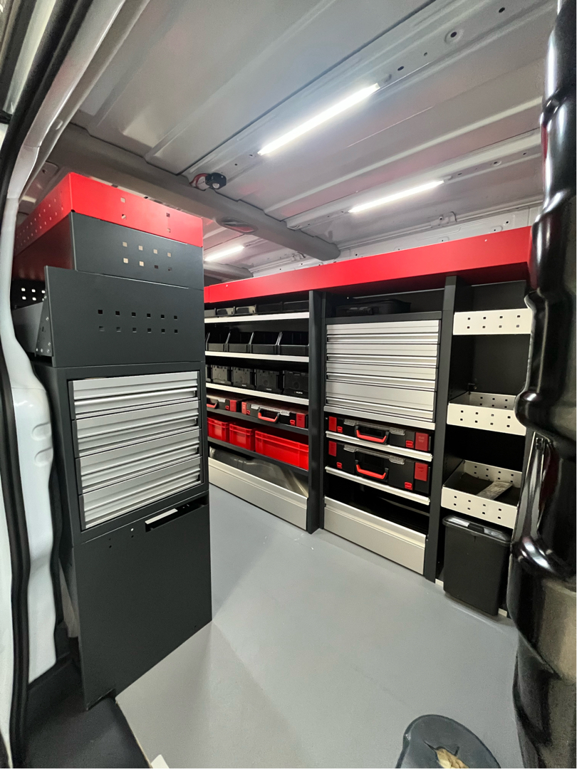 Billede af Kia PV5 Cargo L2H1 EL Standard Range Work 121HK Van Aut.