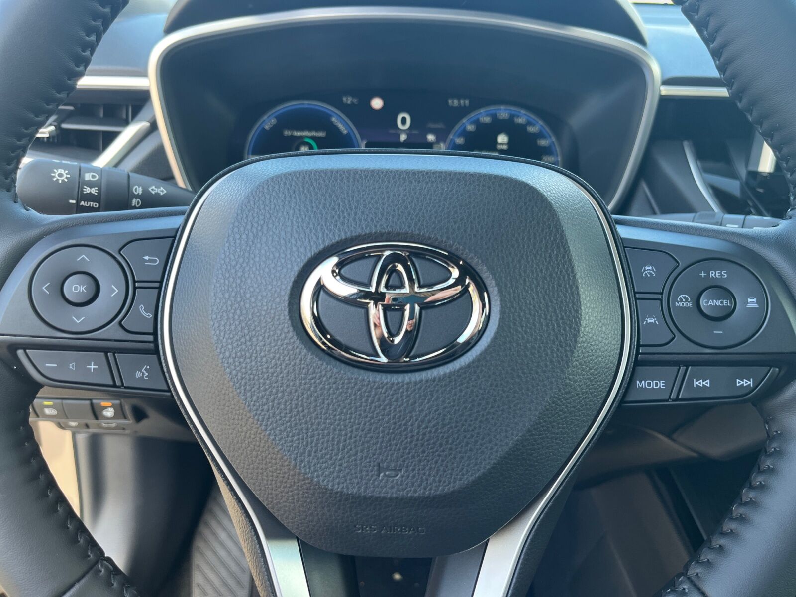 Billede af Toyota Corolla Cross 1.8 hybrid (140 hk) SUV aut. gear Style