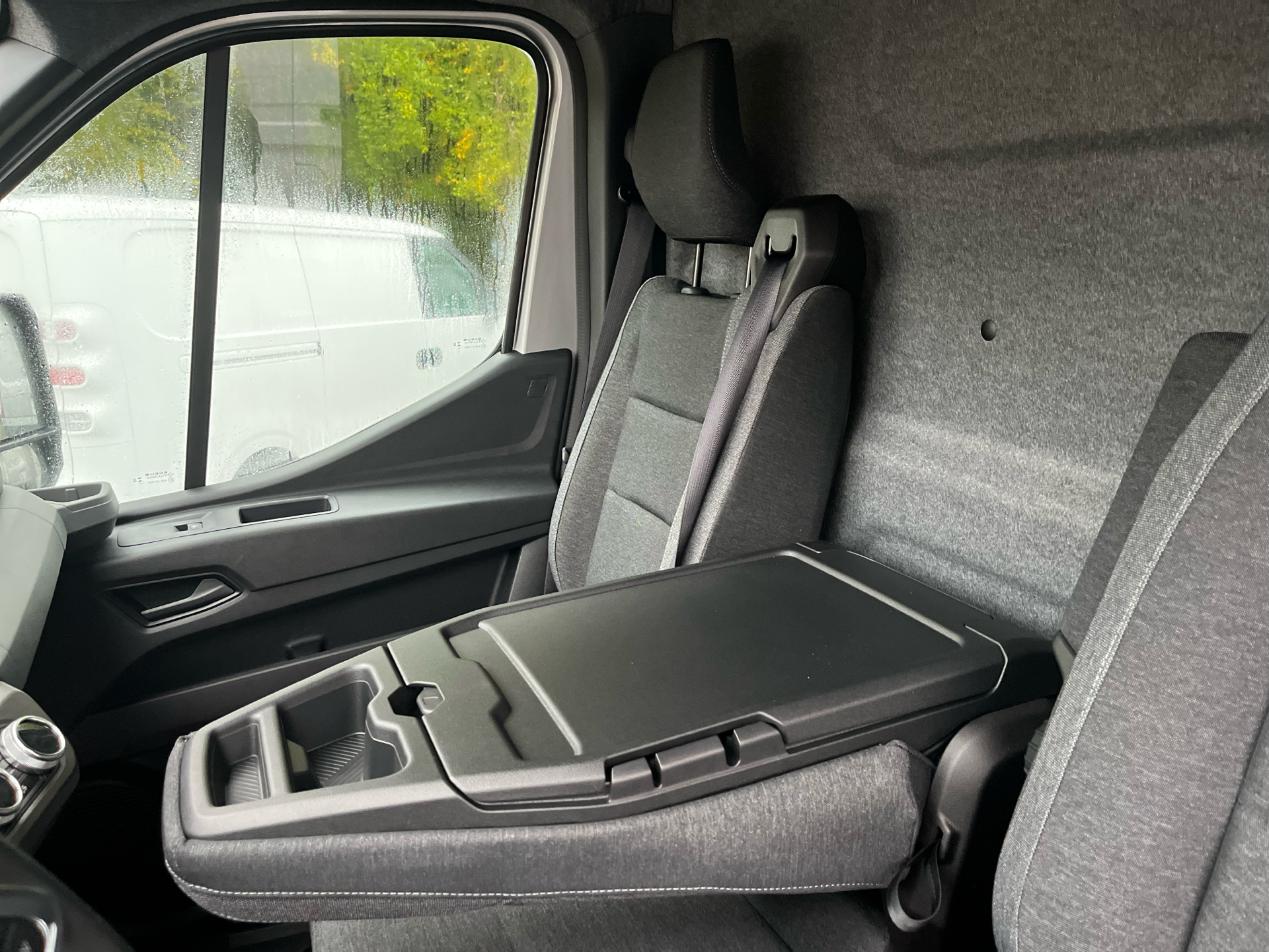 Billede af Nissan Interstar L2H2 2,0 DCi N-Connecta 150HK Van 9g Aut.