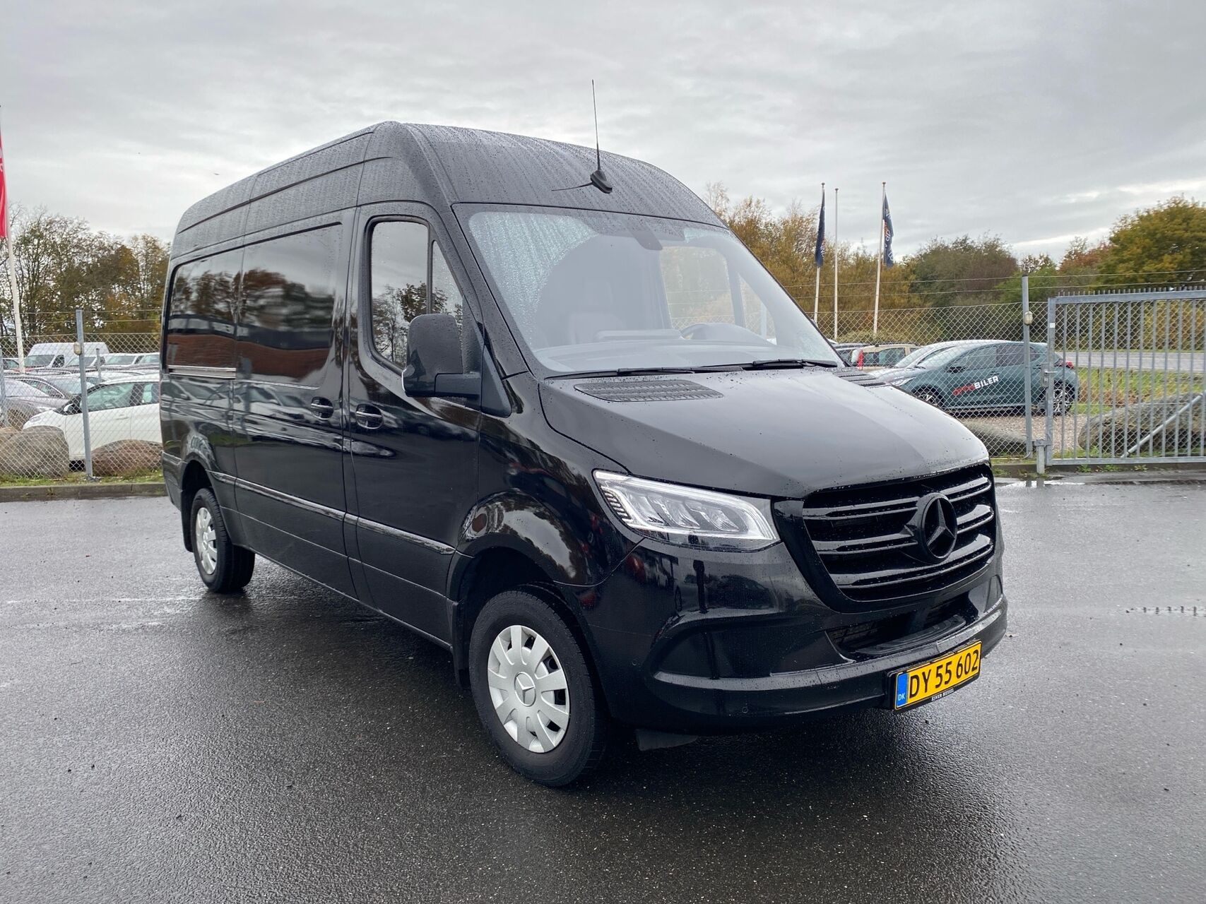 Billede af Mercedes-Benz Sprinter 319 2,0 CDI A2 H2 RWD 9G-Tronic 190HK Van Aut.
