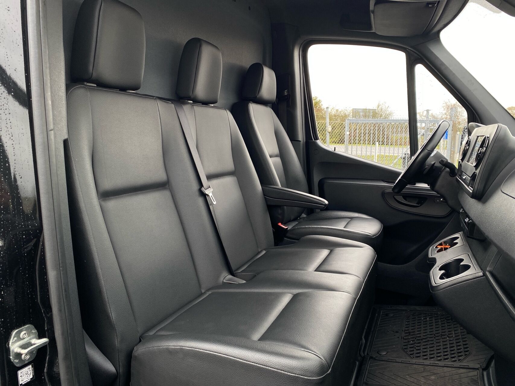 Billede af Mercedes-Benz Sprinter 319 2,0 CDI A2 H2 RWD 9G-Tronic 190HK Van Aut.