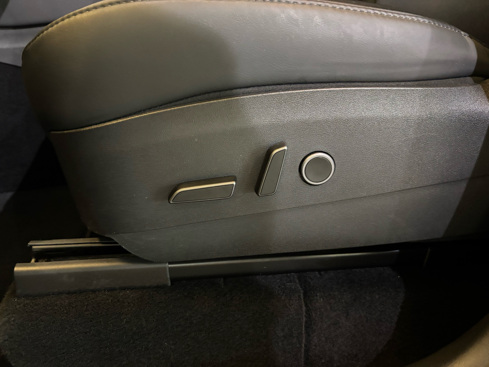 Billede af Tesla Model Y EL RWD 299HK 5d Aut.