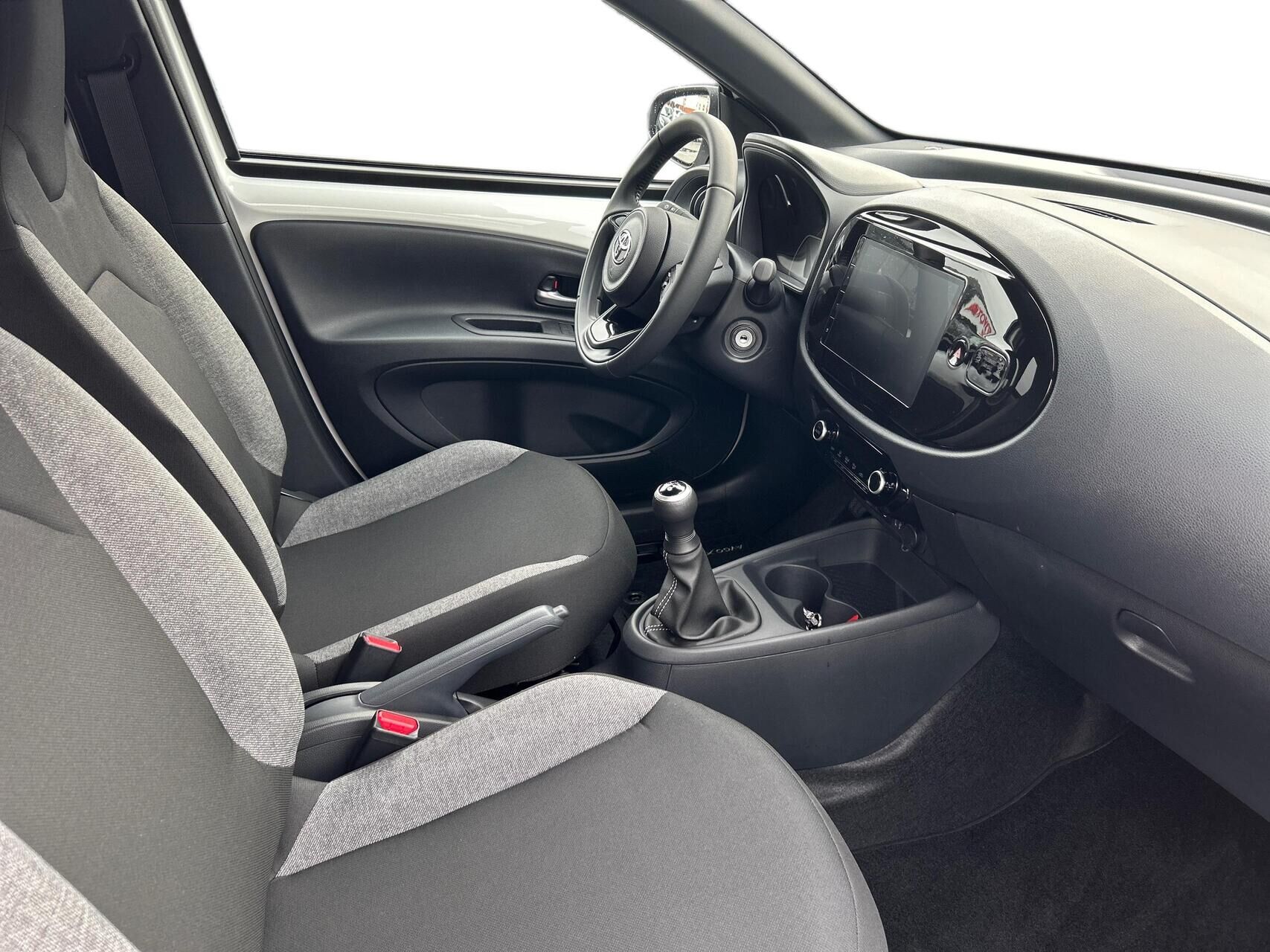 Billede af Toyota Aygo X 1.0 benzin (72 hk) Active