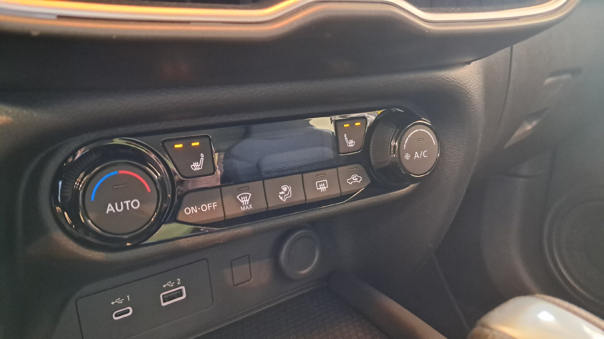 Billede af Nissan Juke 1,0 Dig-T Acenta DCT 114HK 5d 7g Aut.