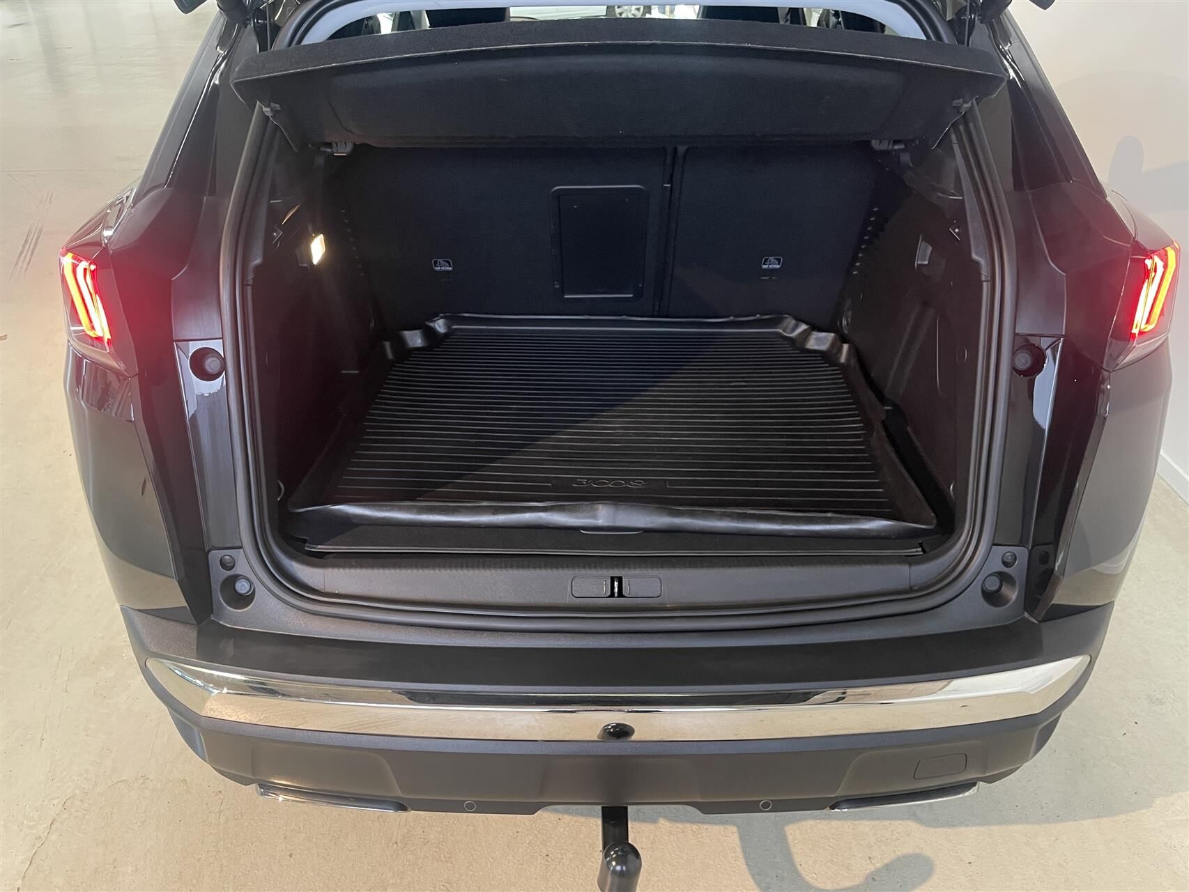 Billede af Peugeot 3008 1,6 PureTech  Plugin-hybrid Selection Sport EAT8 225HK 5d 8g Aut.