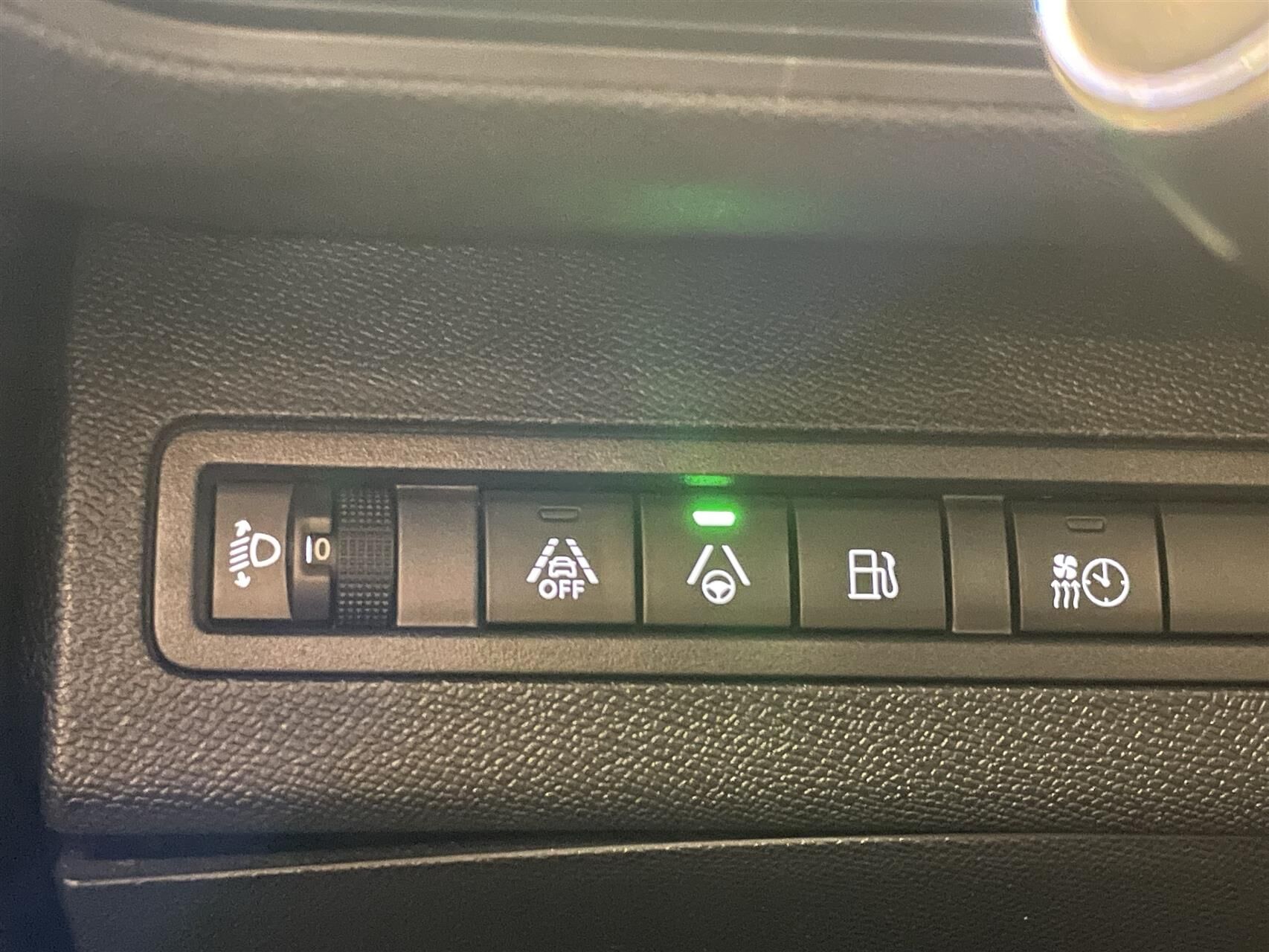 Billede af Peugeot 3008 1,6 PureTech  Plugin-hybrid Selection Sport EAT8 225HK 5d 8g Aut.