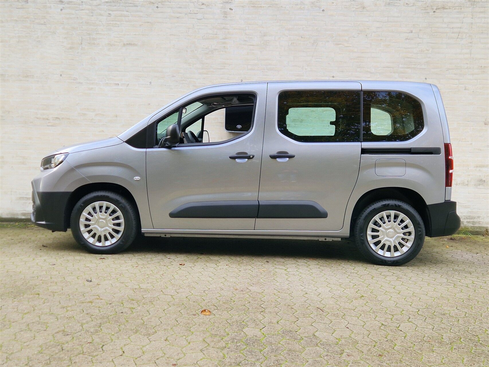Billede af Toyota Proace City Verso Electric Medium EL 2 Skydedøre 136HK Aut.