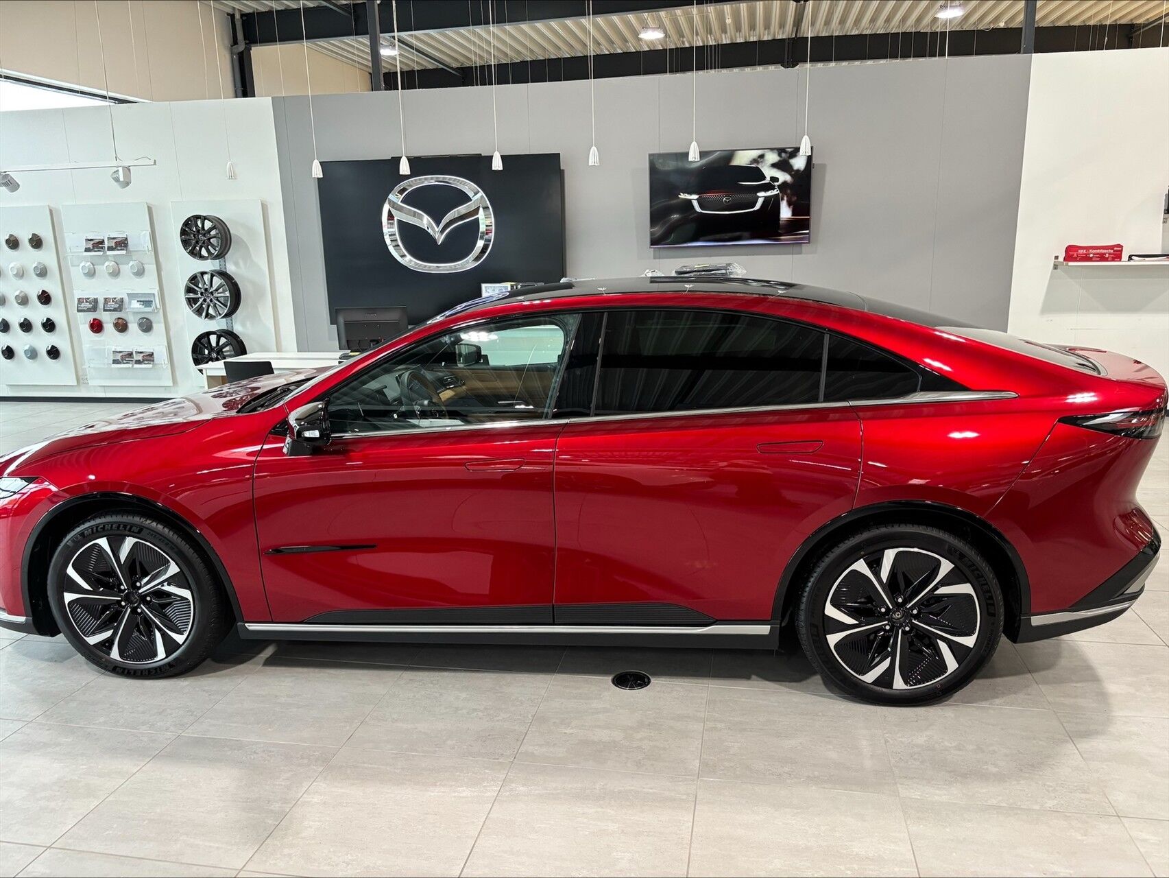 Billede af Mazda 6e EL Takumi Plus 245HK 5d Aut.