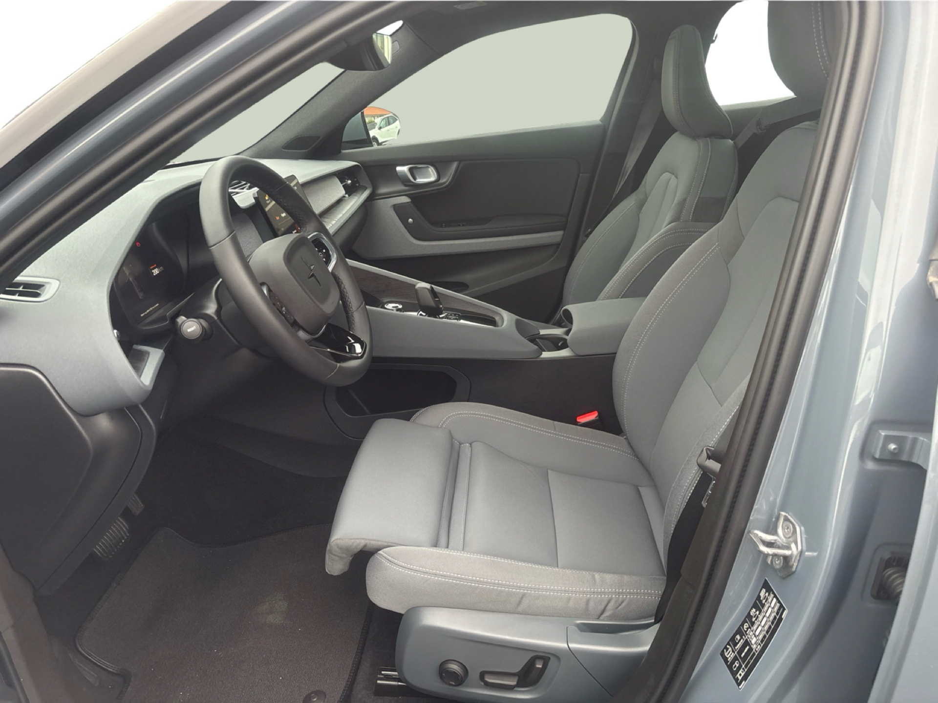 Billede af Polestar 2 EL Long Range Plus AWD 408HK 5d Aut.