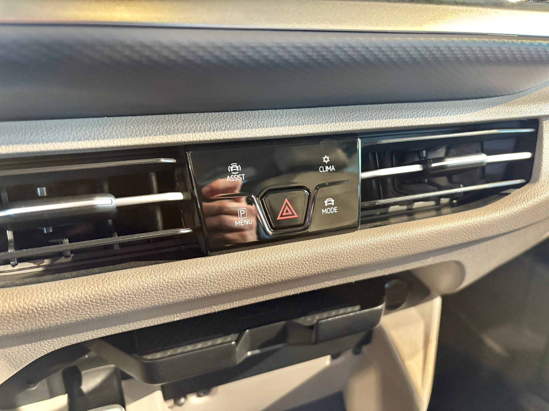 Billede af VW Multivan Kort 1,4 TSI  Plugin-hybrid Energetic DSG 218HK 6g Aut.