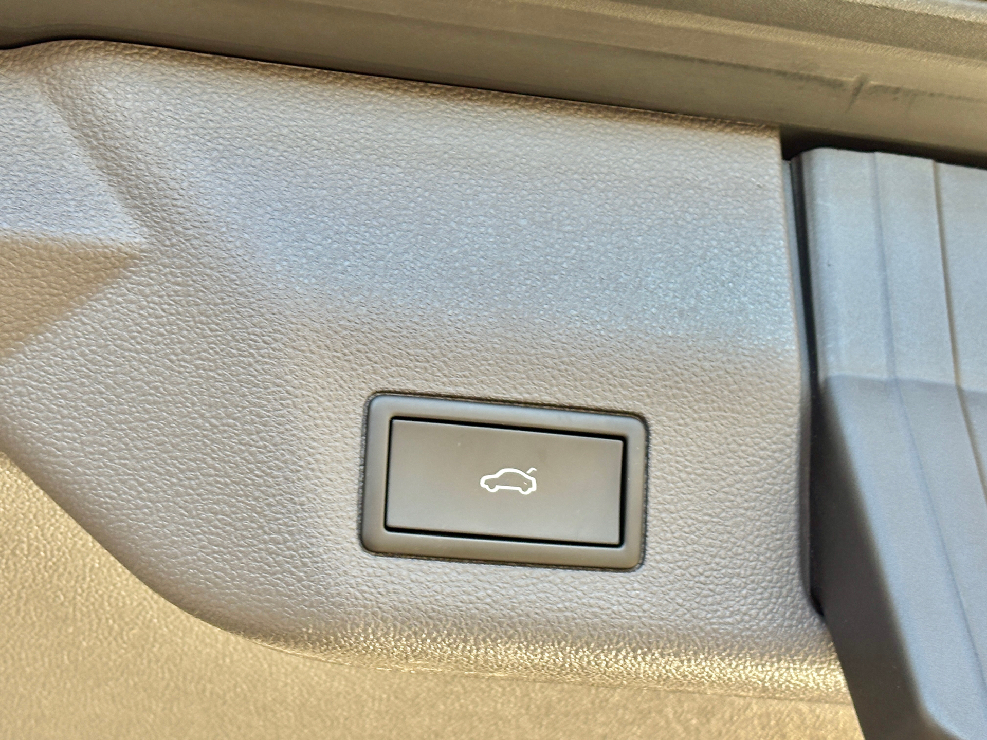 Billede af VW Multivan Kort 1,4 TSI  Plugin-hybrid Energetic DSG 218HK 6g Aut.