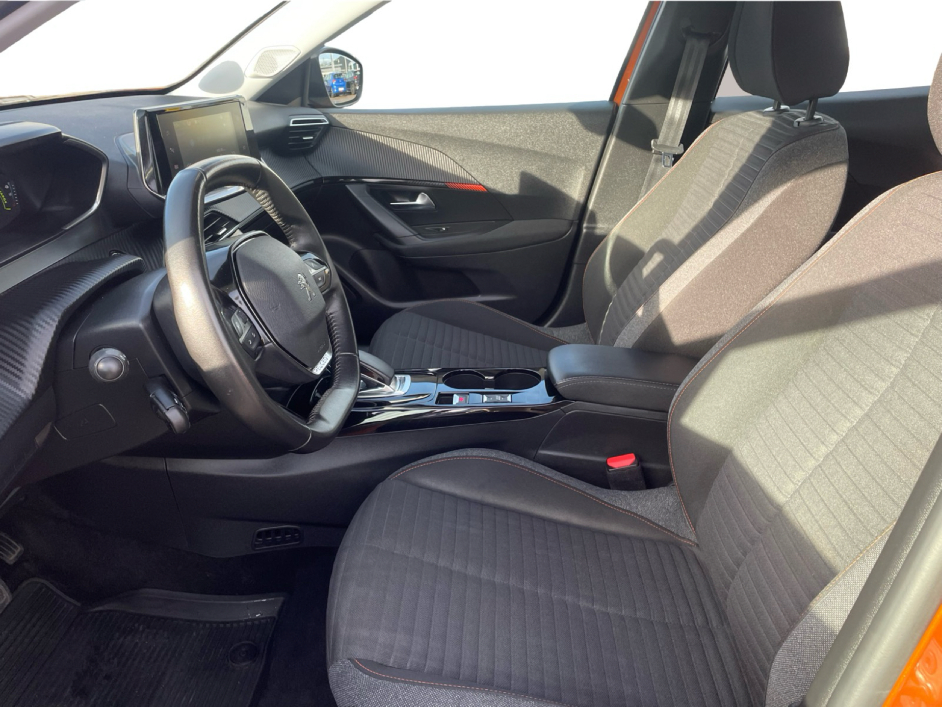 Billede af Peugeot e-2008 EL GT 136HK 5d Aut.