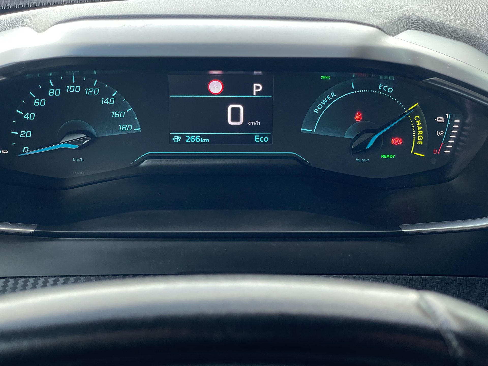 Billede af Peugeot e-2008 EL GT 136HK 5d Aut.