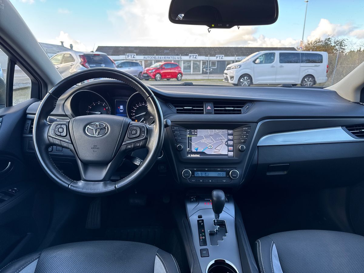 Billede af Toyota Avensis Touring Sports 1,8 VVT-I T2 Selected Multidrive S 147HK Stc 6g Aut.